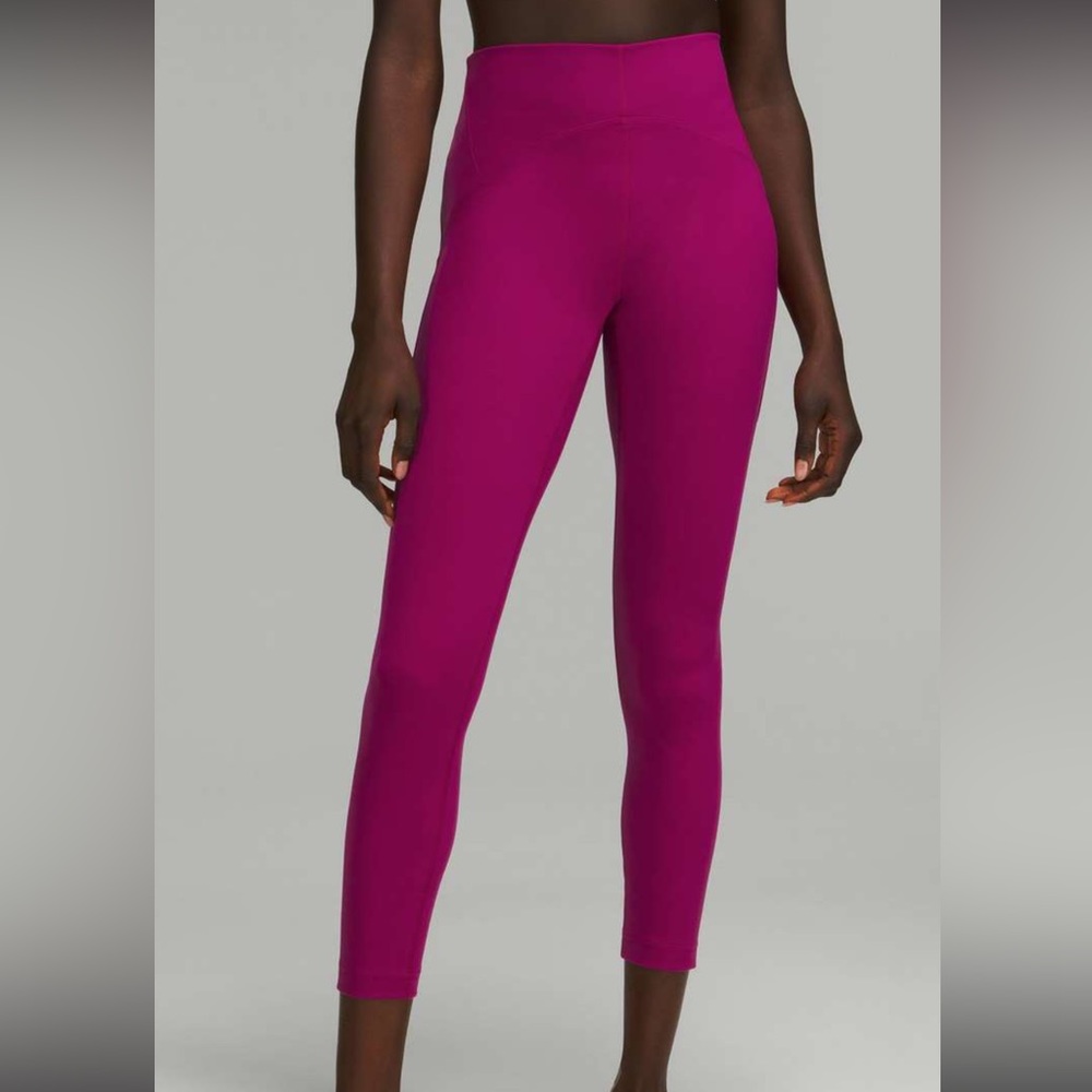 Lululemon InStill HR Tight 25” size 4, magenta purple